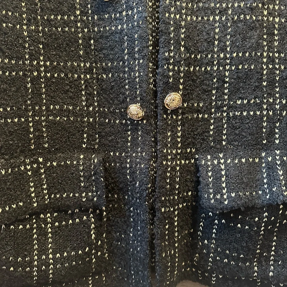 Sioni Large black and gold metallic threading and buttons cardigan with closure